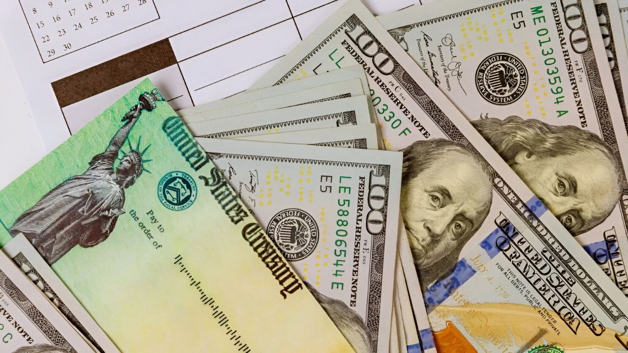 Who is eligible for the first U.S. Guaranteed Income Program with $500 a month?